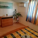 Senjkovic - With Balcony And Sea View Apartman *