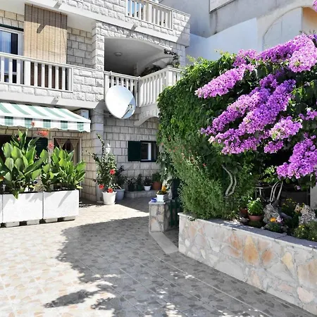 Senjkovic - With Balcony And Sea View Apartment