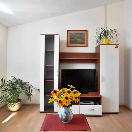Senjkovic - With Balcony And Sea View *