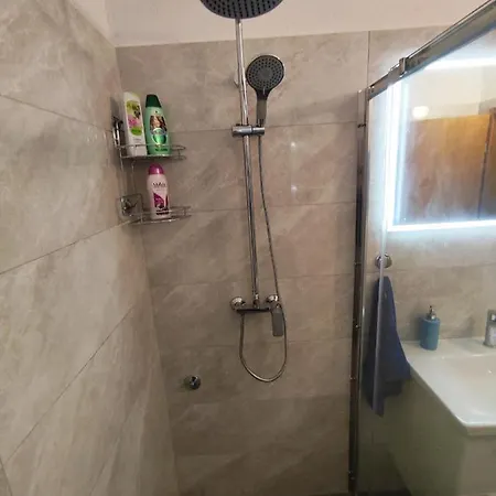 Apartment Senjkovic - With Balcony And Sea View Bol