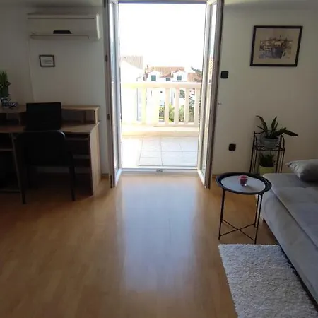 Senjkovic - With Balcony And Sea View Apartment