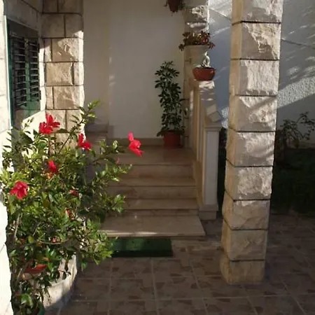 Apartment Senjkovic - With Balcony And Sea View