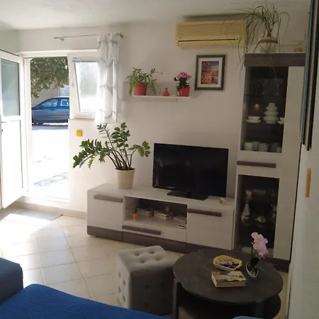 Senjkovic - With Balcony And Sea View *