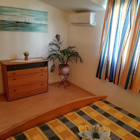Senjkovic - With Balcony And Sea View Apartment *