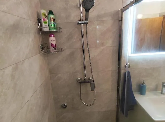Apartamento Senjkovic - With Balcony And Sea View Bol