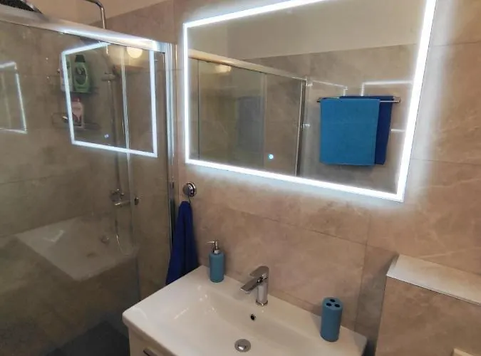 Apartamento Senjkovic - With Balcony And Sea View
