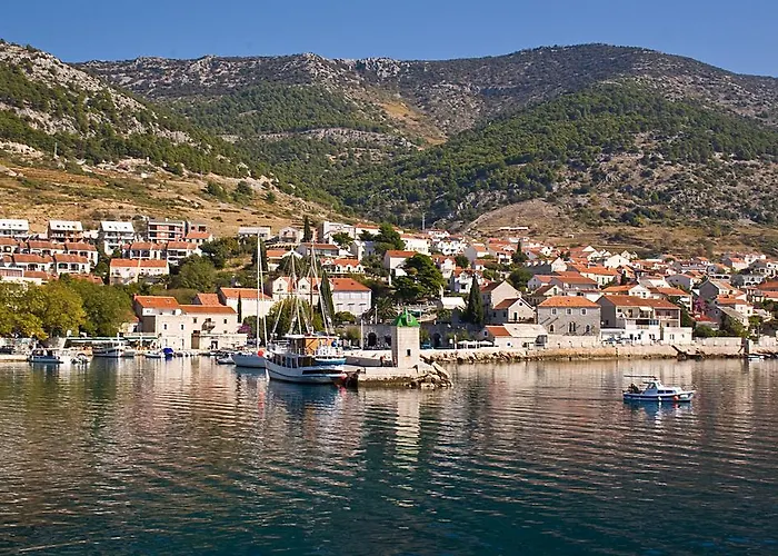 Apartamento Senjkovic - With Balcony And Sea View Bol